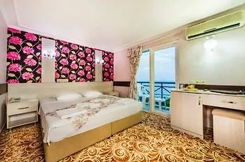 Отель Avalon 4*